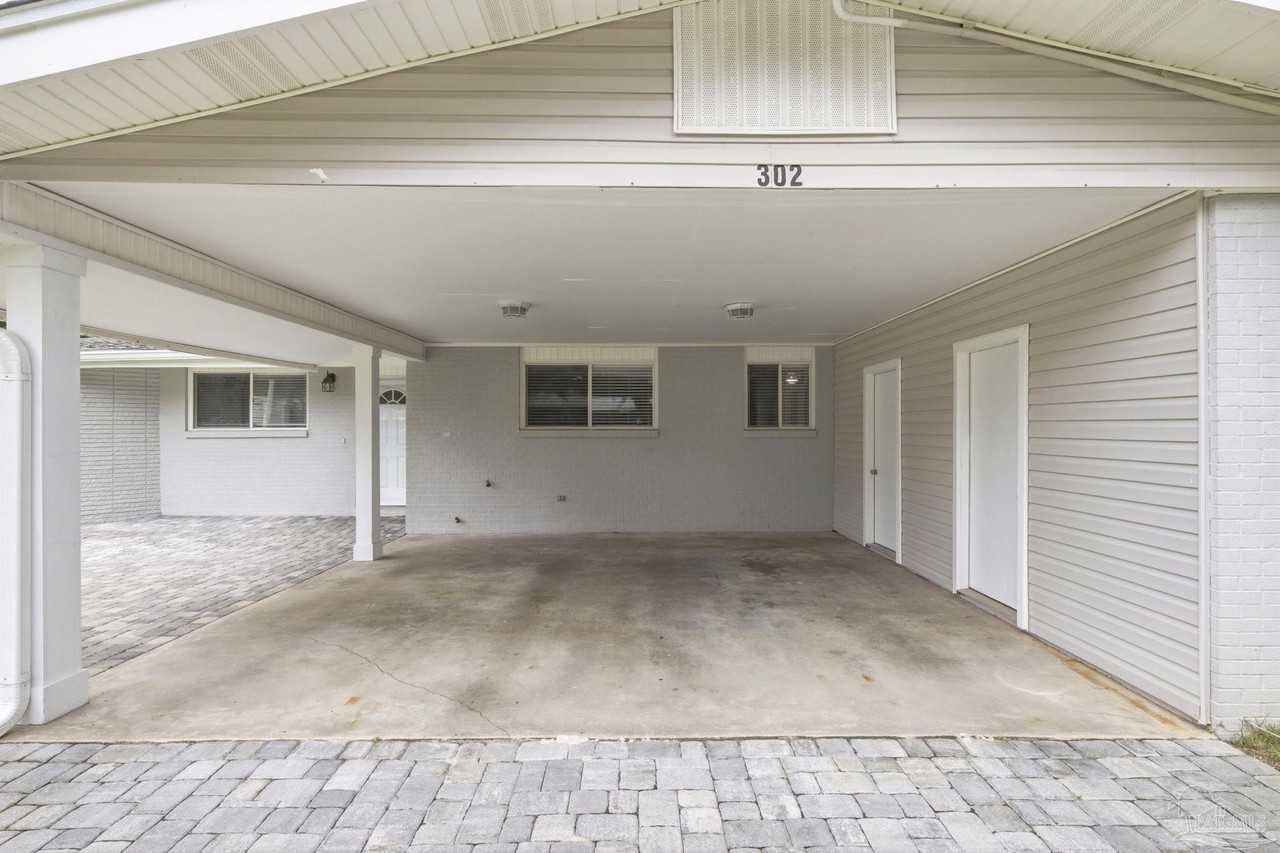 302 Loruna Dr - Photo 4 of 38