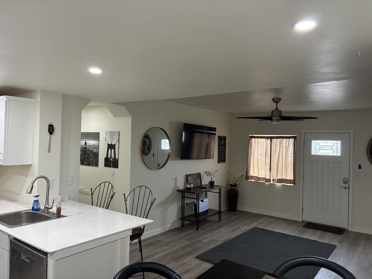 4049 Kilby Rd - Photo 2 of 11