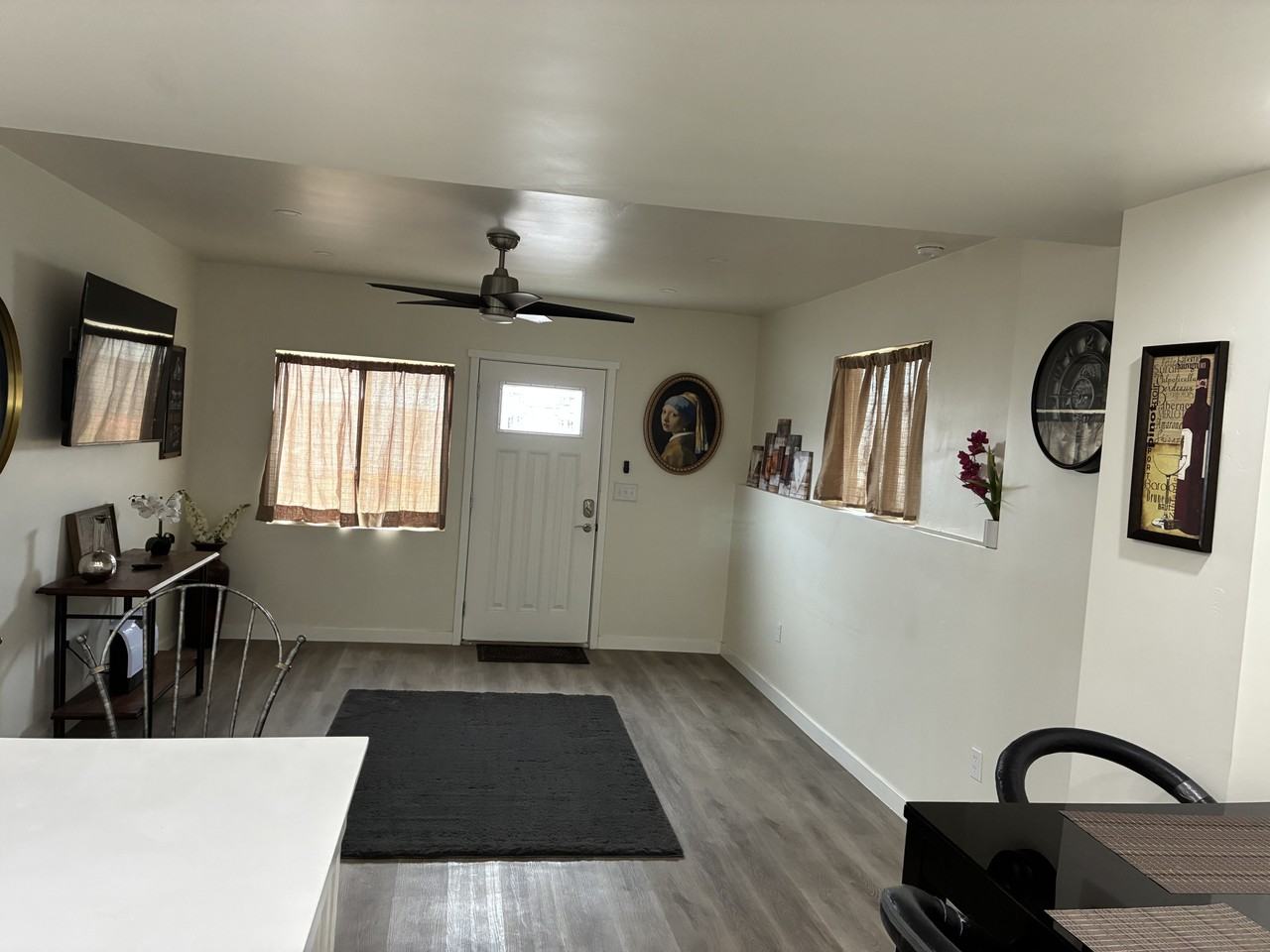 4049 Kilby Rd - Photo 3 of 11