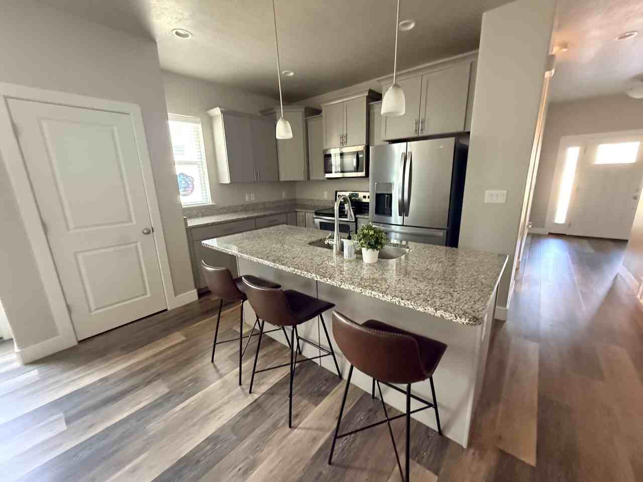 794 S Golden Leaf Way - Photo 5 of 22