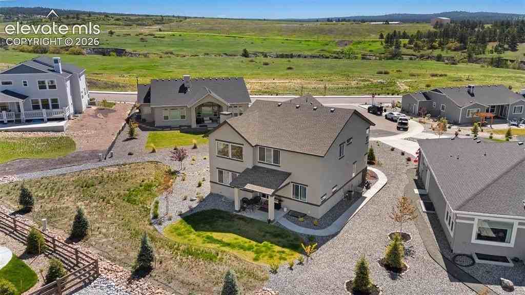 11860 Hawk Stone Dr - Photo 5 of 48