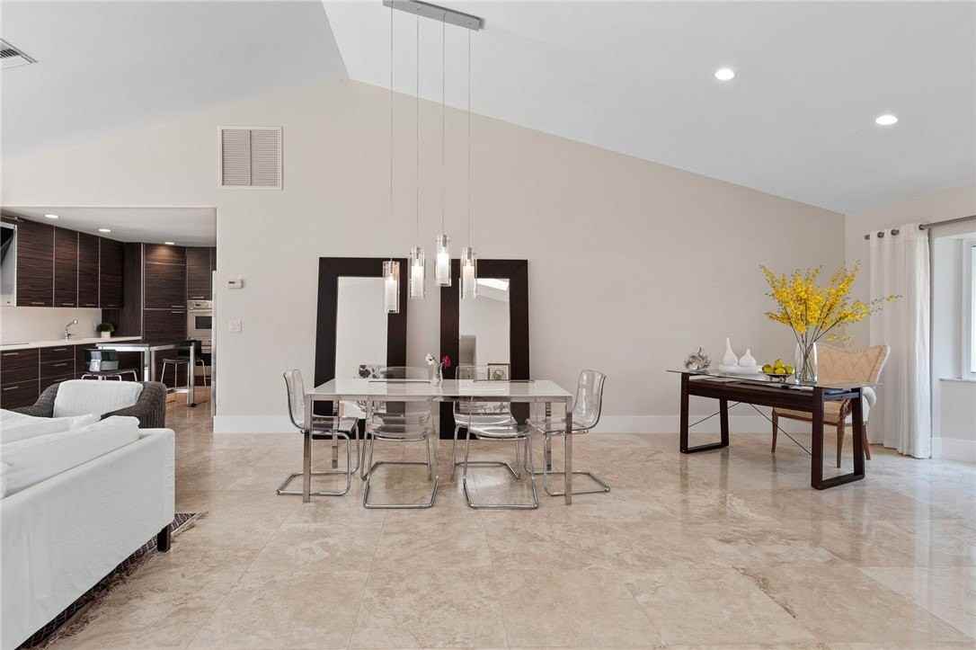 1200 Windrifter Way - Photo 3 of 31