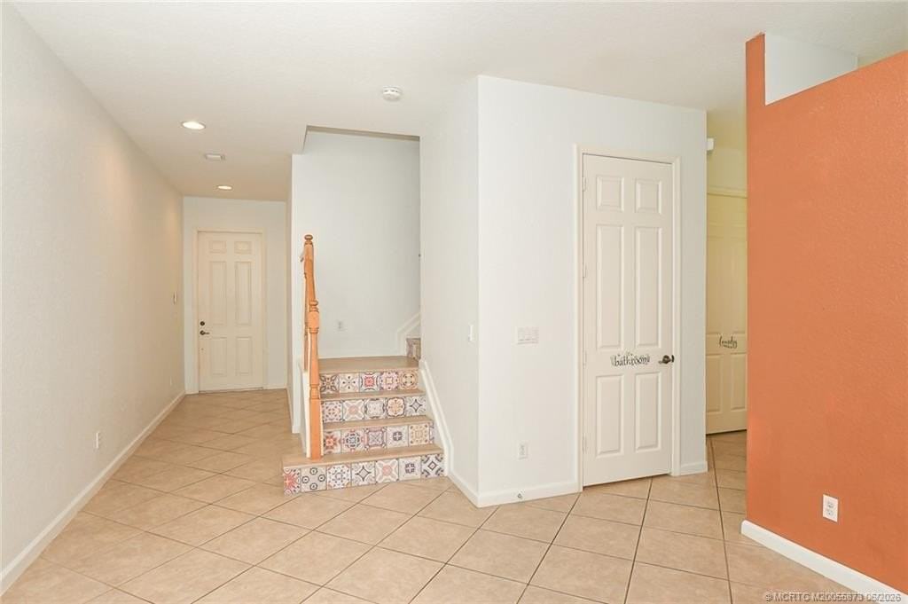 2206 Sw Cape Cod Dr - Photo 3 of 39