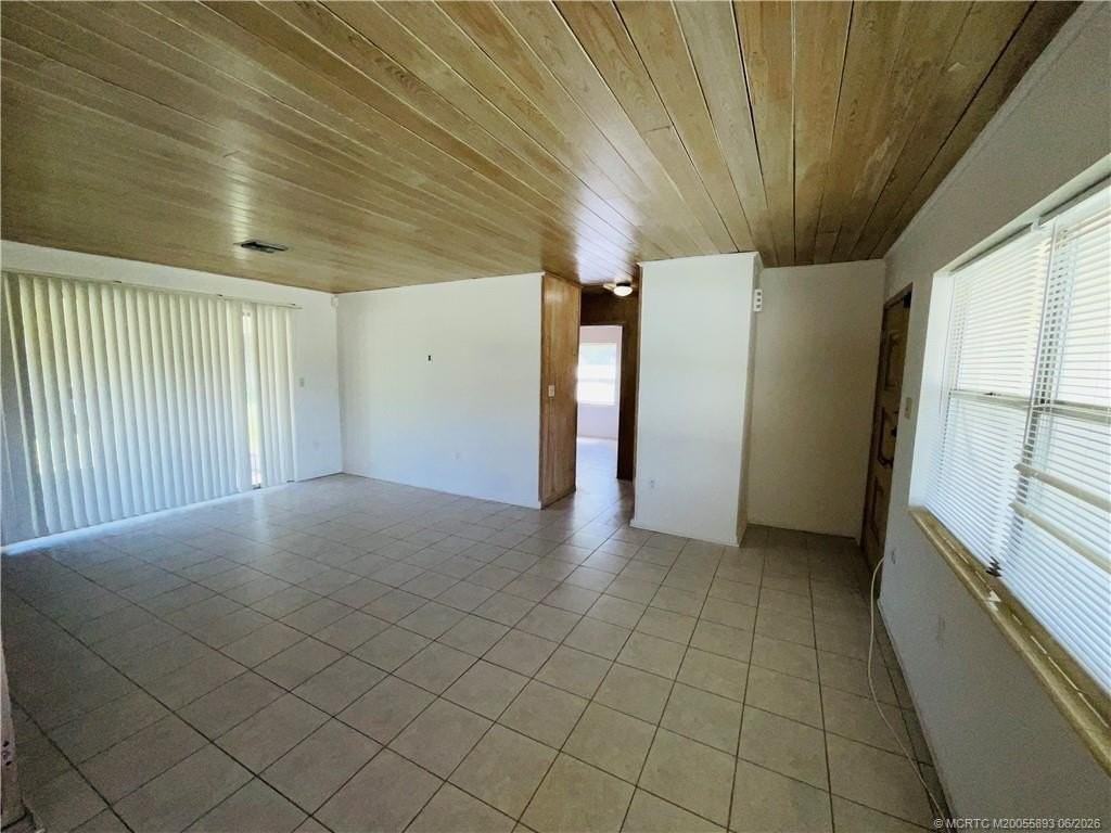 1406 Citrus Ave - Photo 3 of 10