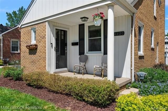 4420 Elmwood Ave - Photo 2 of 30