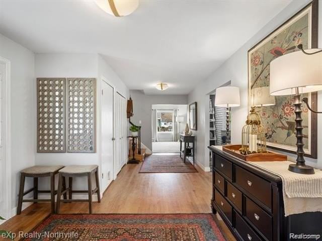 38205 Connaught Dr - Photo 6 of 50