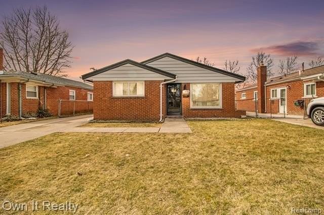 4992 Mckinley St - Photo 2 of 26