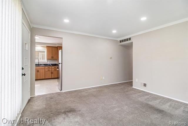 4992 Mckinley St - Photo 7 of 26