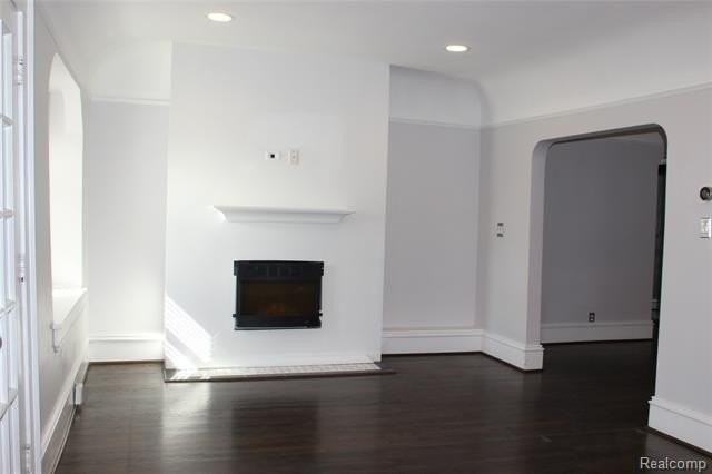 115 E Lincoln St - Photo 4 of 24