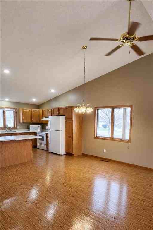 913 Richland Ave Sw - Photo 3 of 18