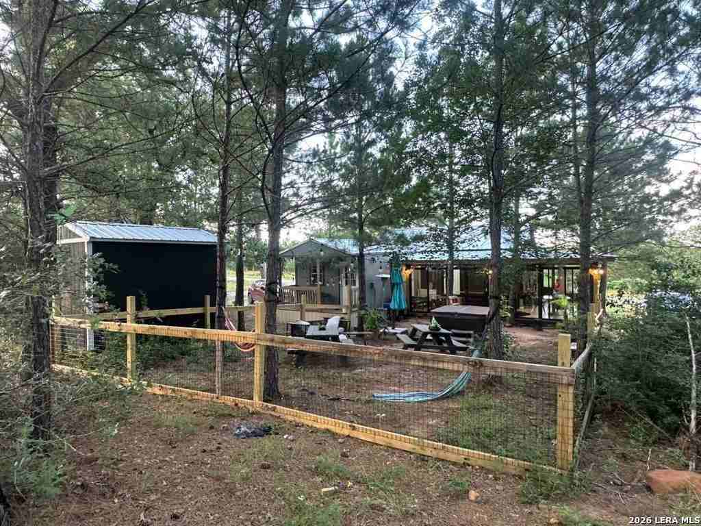 259 Pinehill Dr - Photo 3 of 17