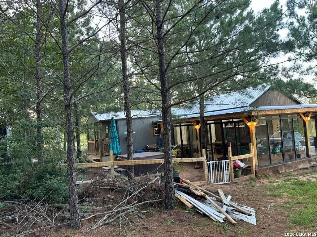 259 Pinehill Dr - Photo 4 of 17