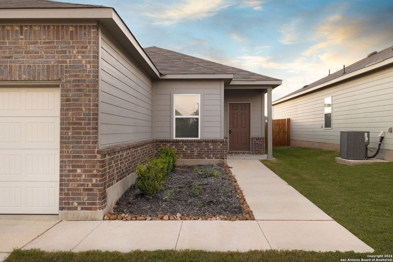 13023 Heathers Elm - Photo 3 of 17