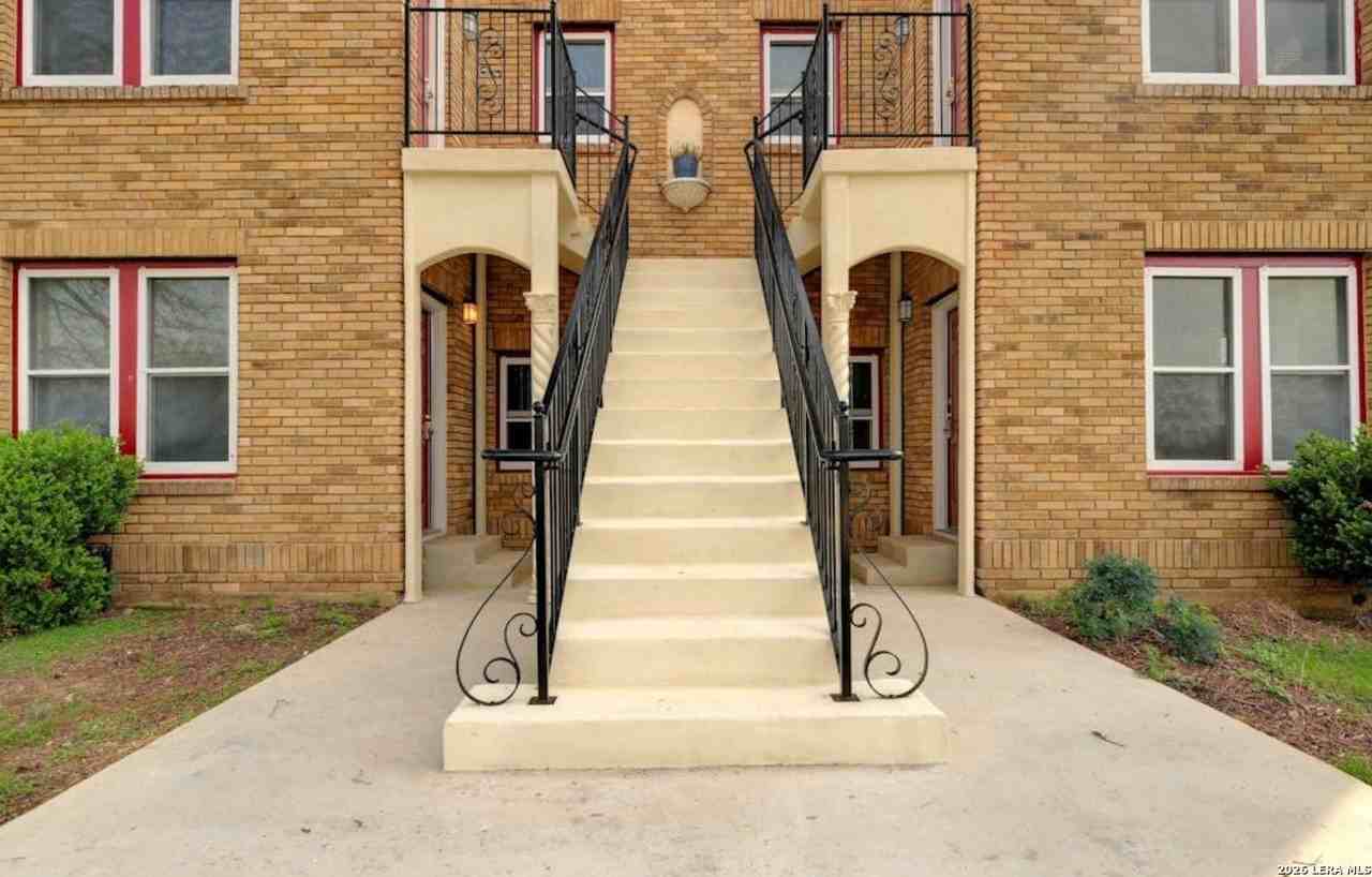 240 Claremont Ave - Photo 2 of 8