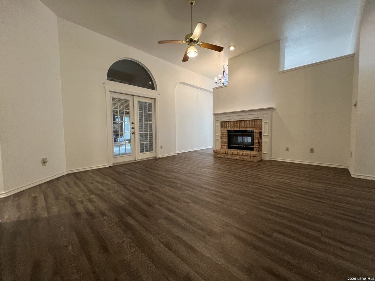 5904 Creekway - Photo 5 of 30