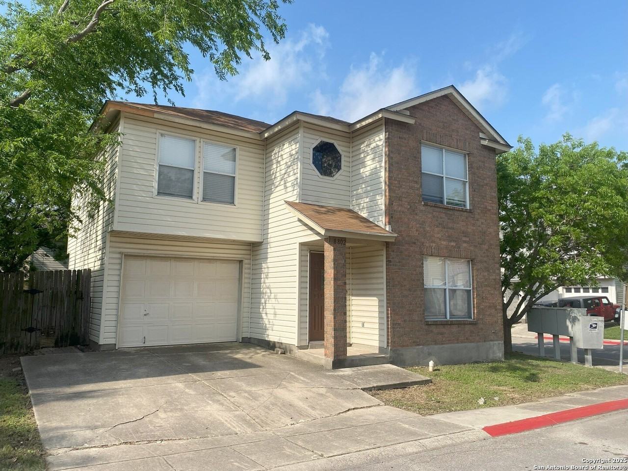 8802 Bridgefield - Photo 3 of 27