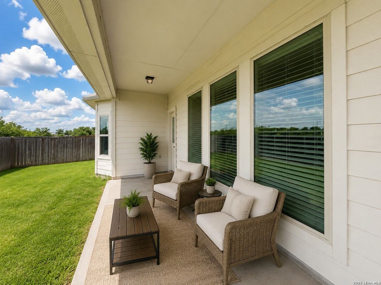 405 Sika Way - Photo 4 of 44