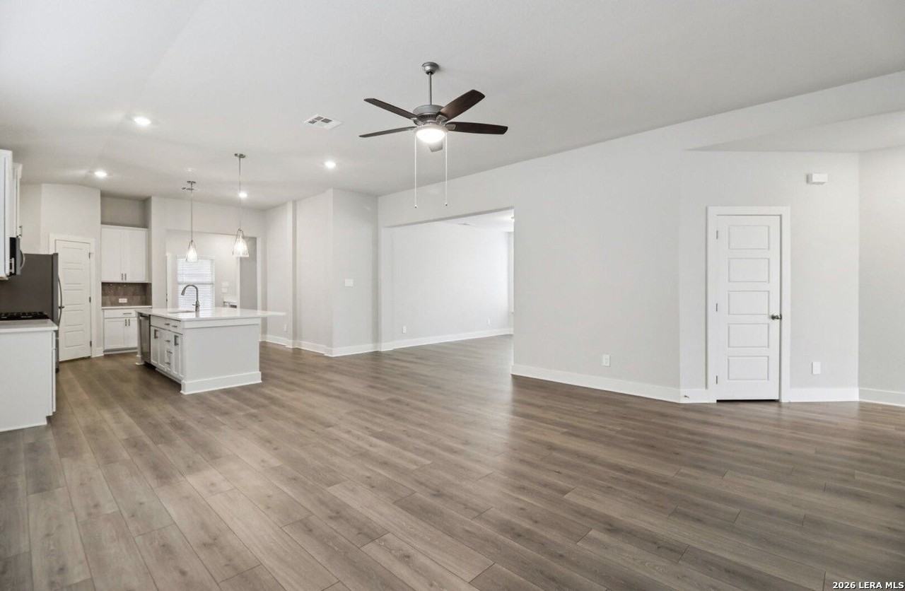 25738 Rosey Way - Photo 6 of 46