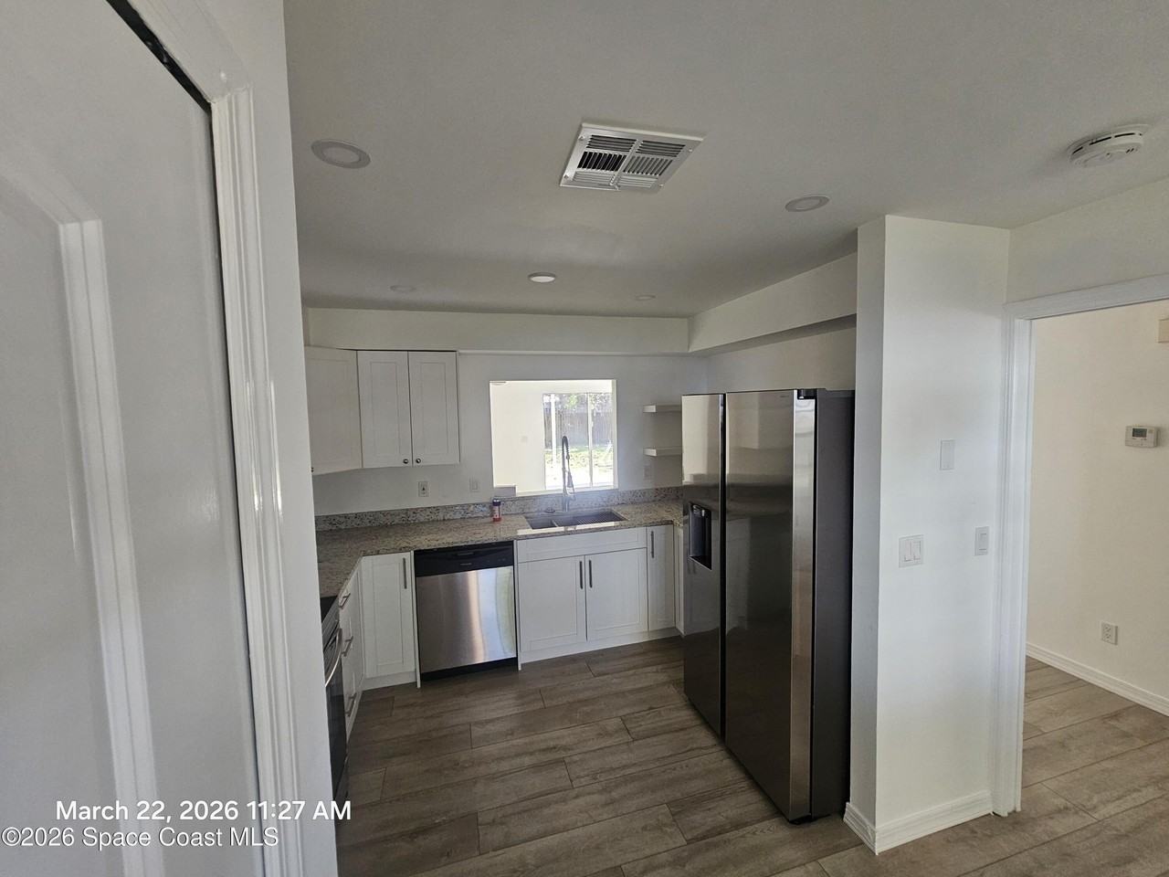 1406 36th Ave - Photo 5 of 33