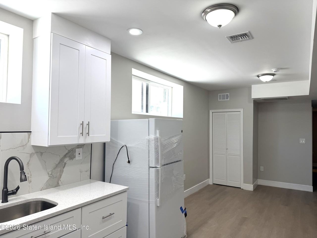 393 Philip Ave #2 - Photo 5 of 7