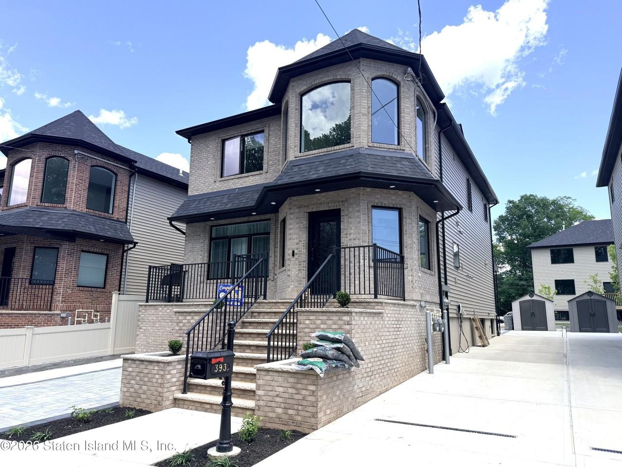 393 Philip Ave #2 - Photo 7 of 7