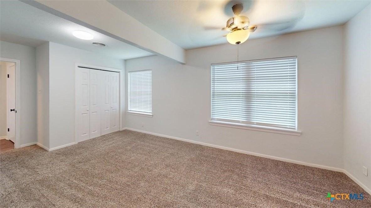 2618 Goliad St - Photo 4 of 12