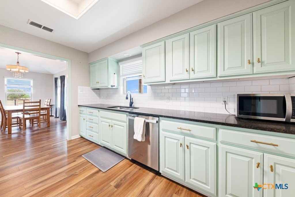 1414 Branch Rd - Photo 6 of 28