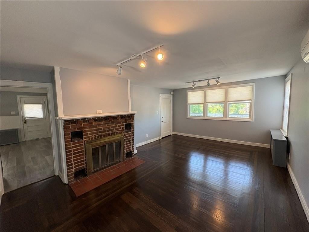 968 Elm St #1 - Photo 5 of 15