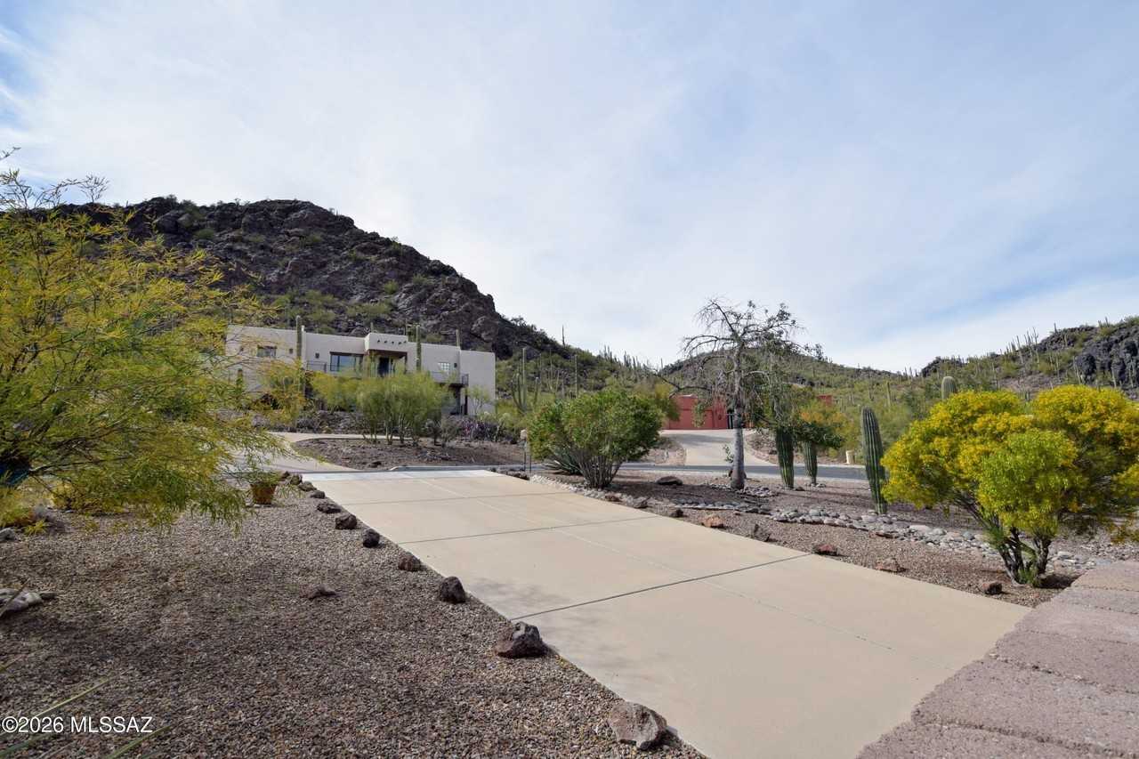 8167 W Circulo De Los Morteros - Photo 4 of 46