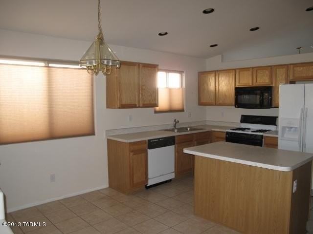 570 W Faith Dawn Ct - Photo 2 of 17