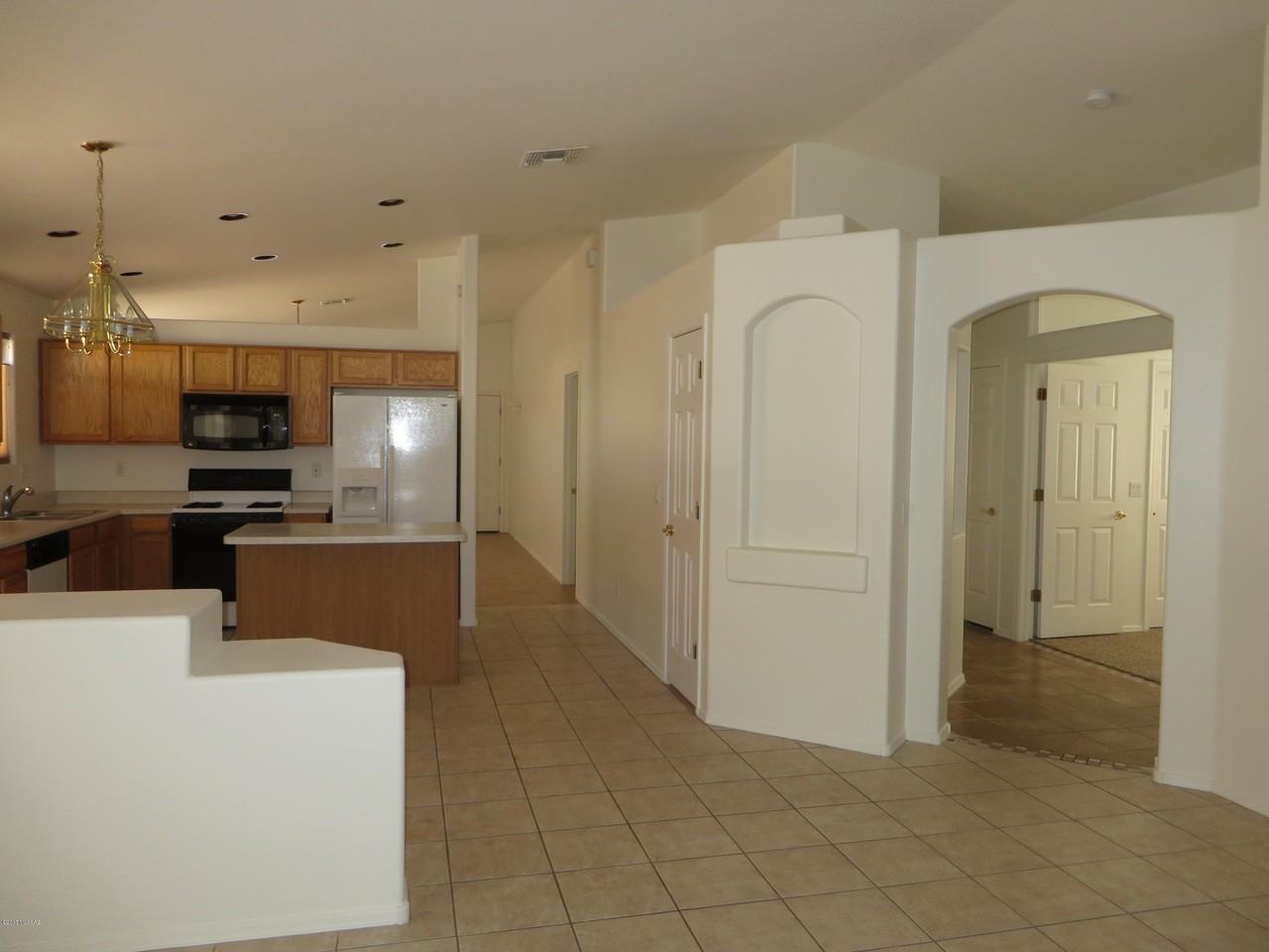 570 W Faith Dawn Ct - Photo 5 of 17