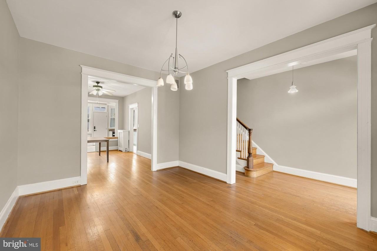 2408 37th St Nw - Photo 3 of 42