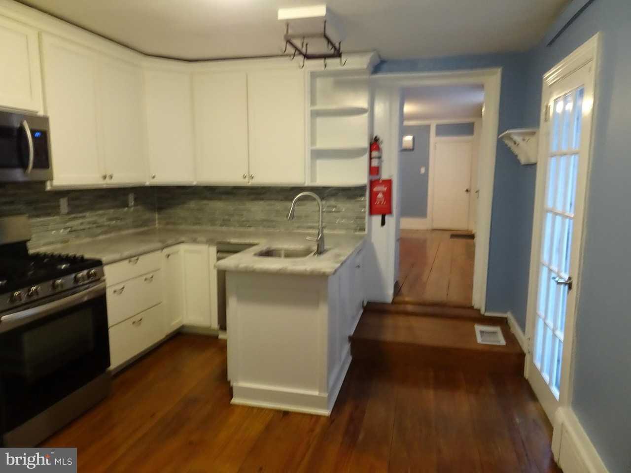 200 Delaware St #1 - Photo 7 of 8