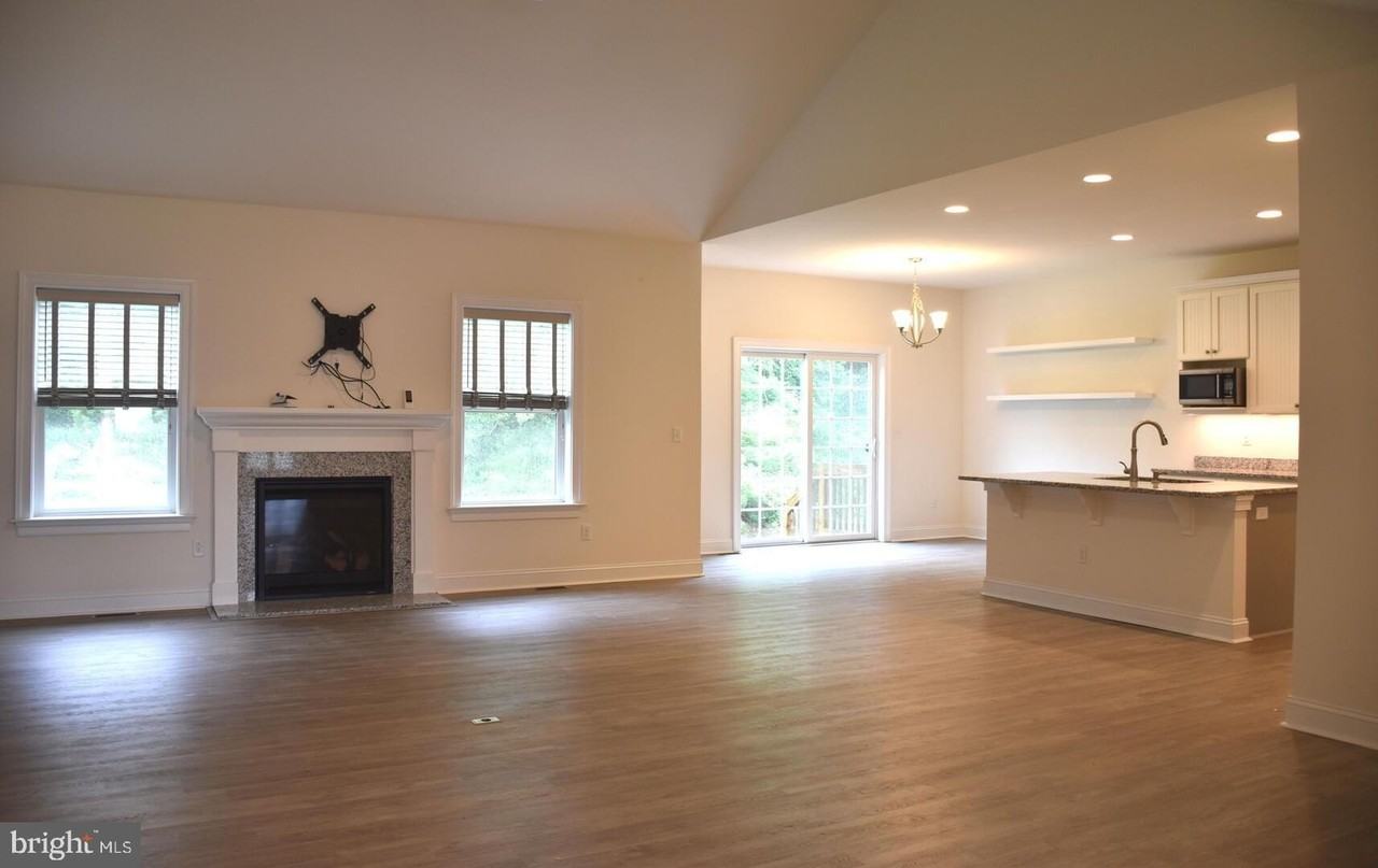 416 Seagull Dr - Photo 3 of 16