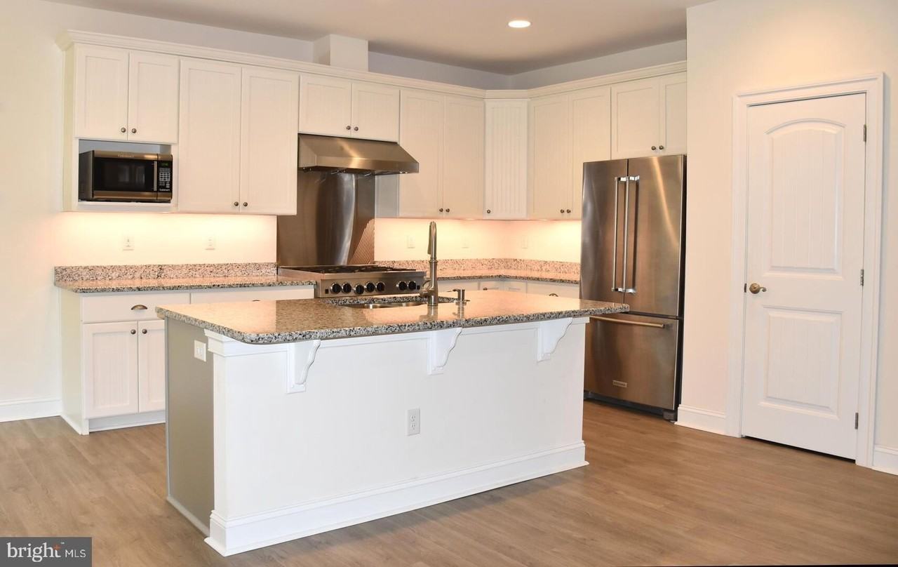 416 Seagull Dr - Photo 4 of 16