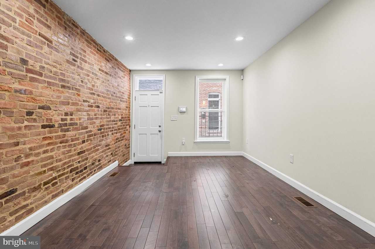 713 N Duncan St - Photo 3 of 29