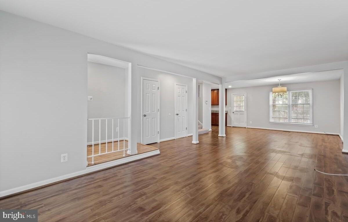19202 Dunbridge Way - Photo 5 of 36