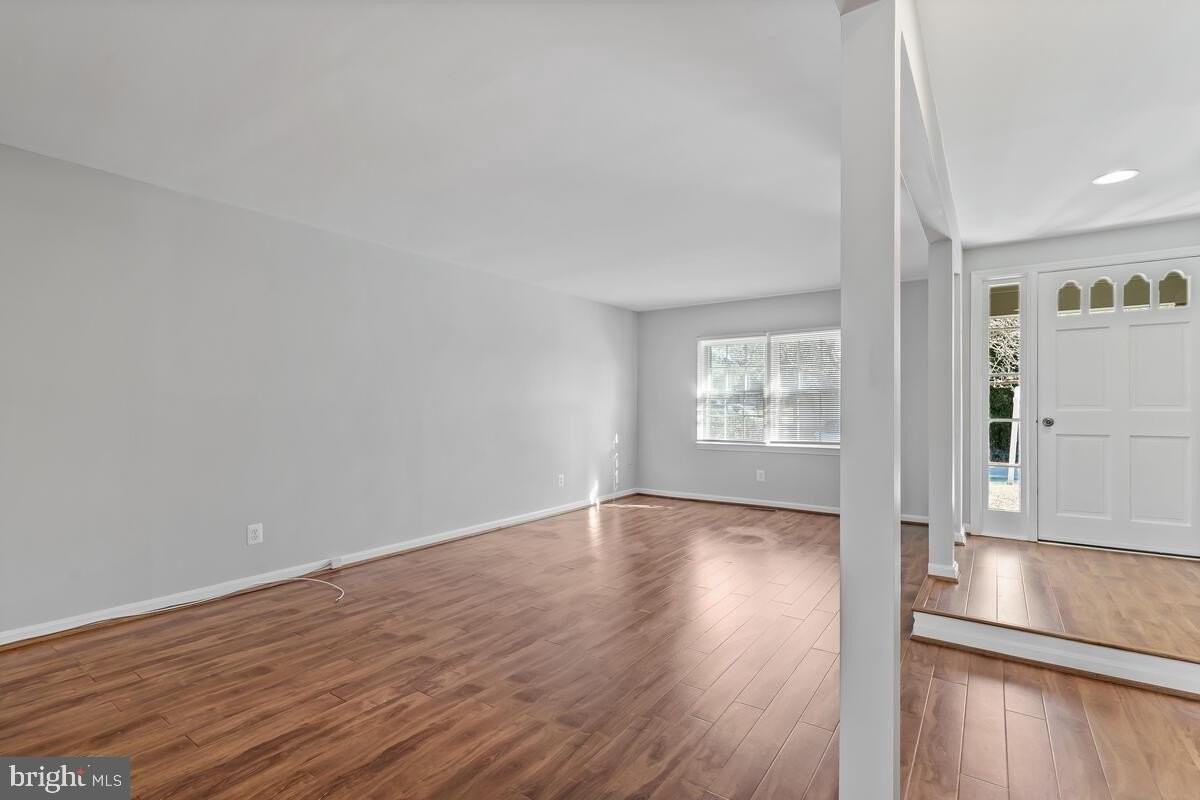 19202 Dunbridge Way - Photo 7 of 36