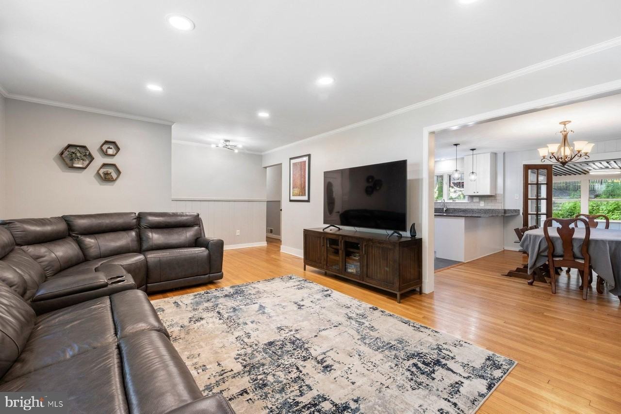 3604 Husted Dr - Photo 6 of 37