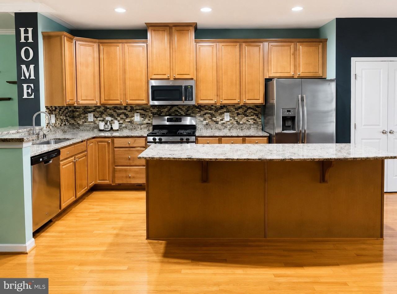 22321 Honey Hill Ln - Photo 3 of 7
