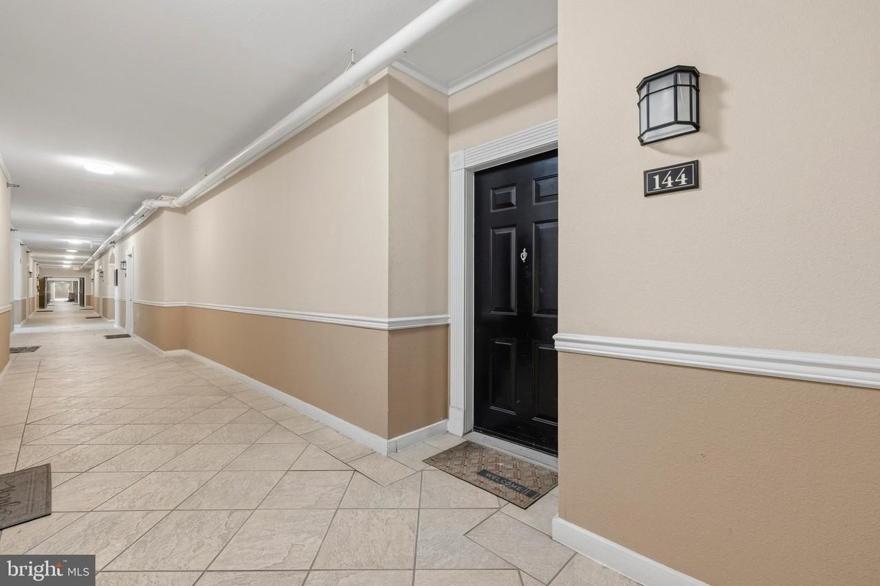 501 Hungerford Dr #144 - Photo 5 of 46