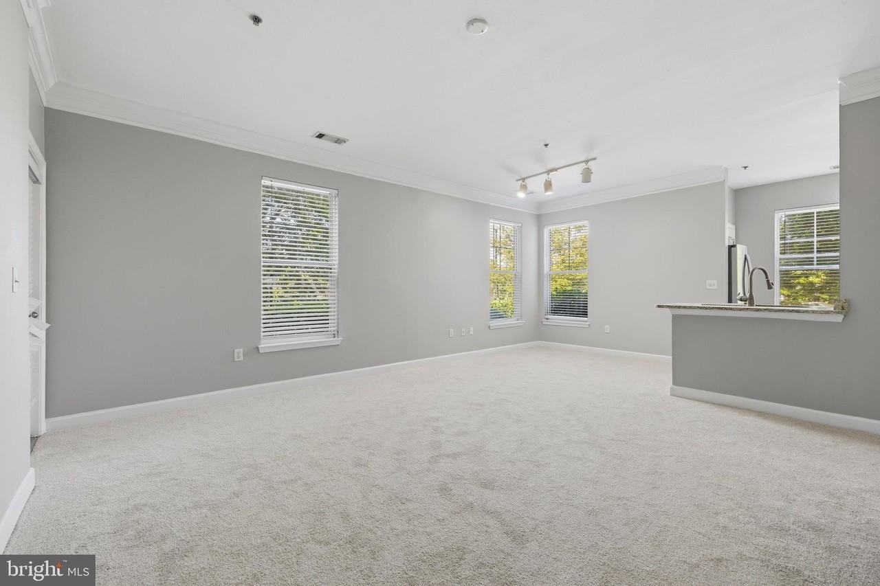 501 Hungerford Dr #144 - Photo 7 of 46