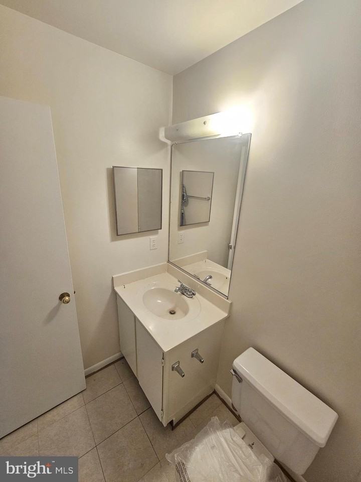 13906 Highstream Pl - Photo 4 of 28
