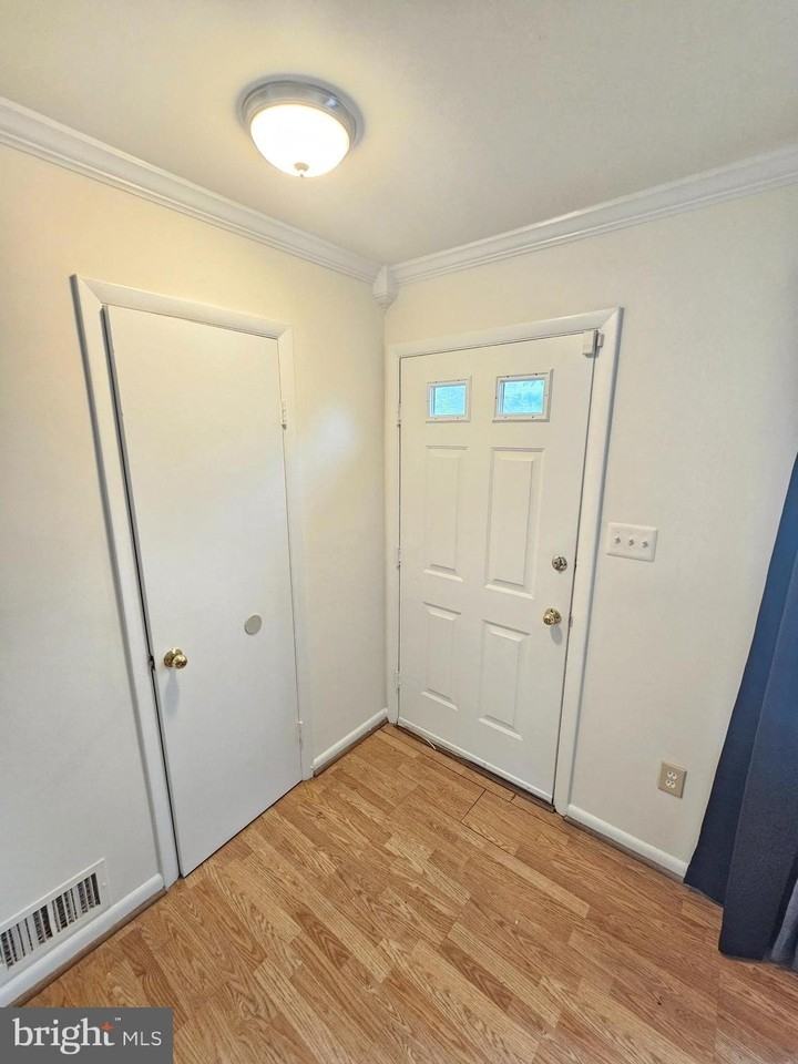 13906 Highstream Pl - Photo 5 of 28