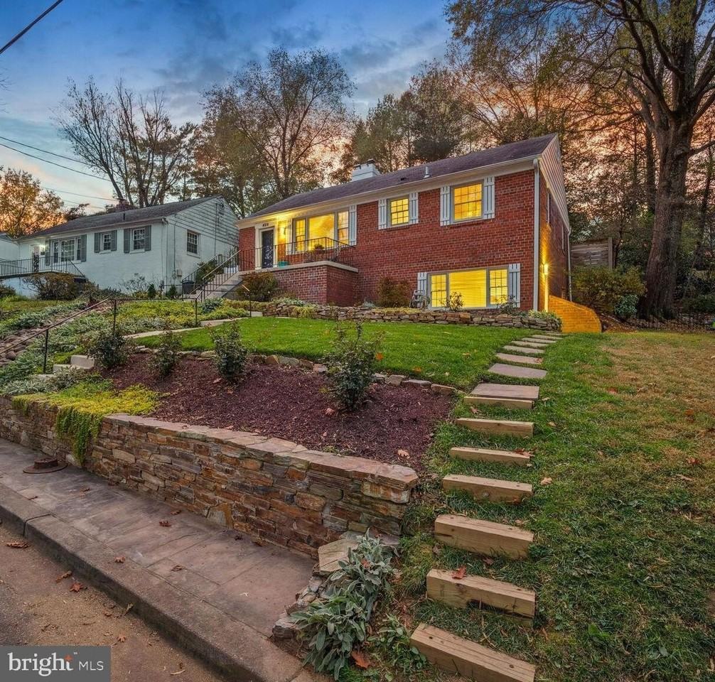 4914 Flint Dr - Photo 3 of 29