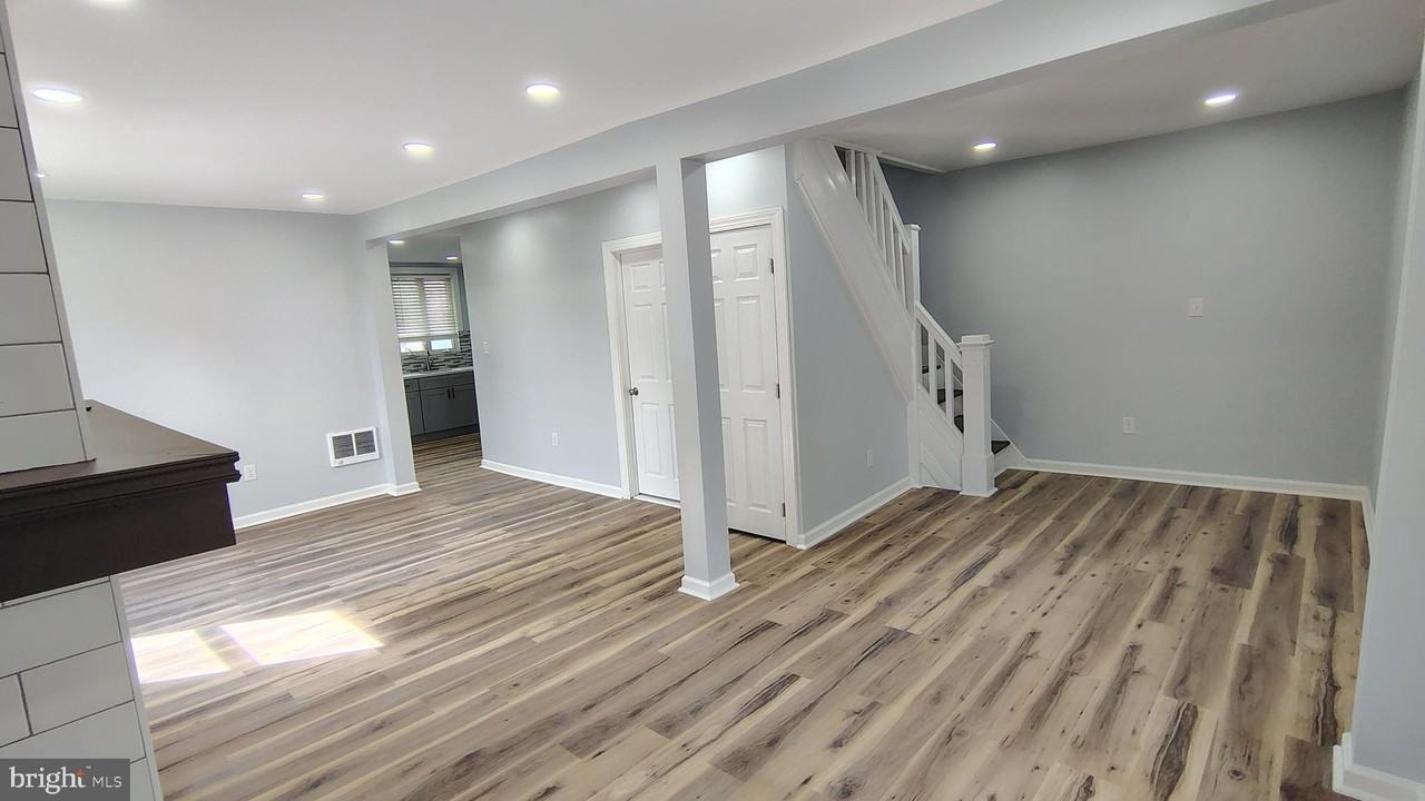 1000 Main Ave - Photo 5 of 15