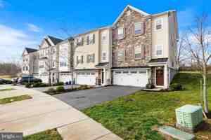 featured image of 11 Skylar Cir