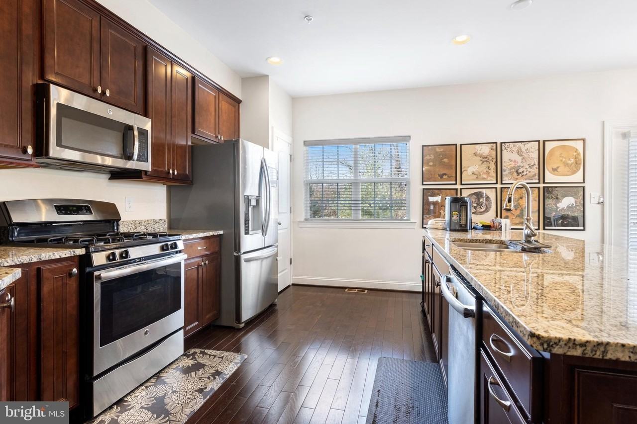 11 Skylar Cir - Photo 6 of 11