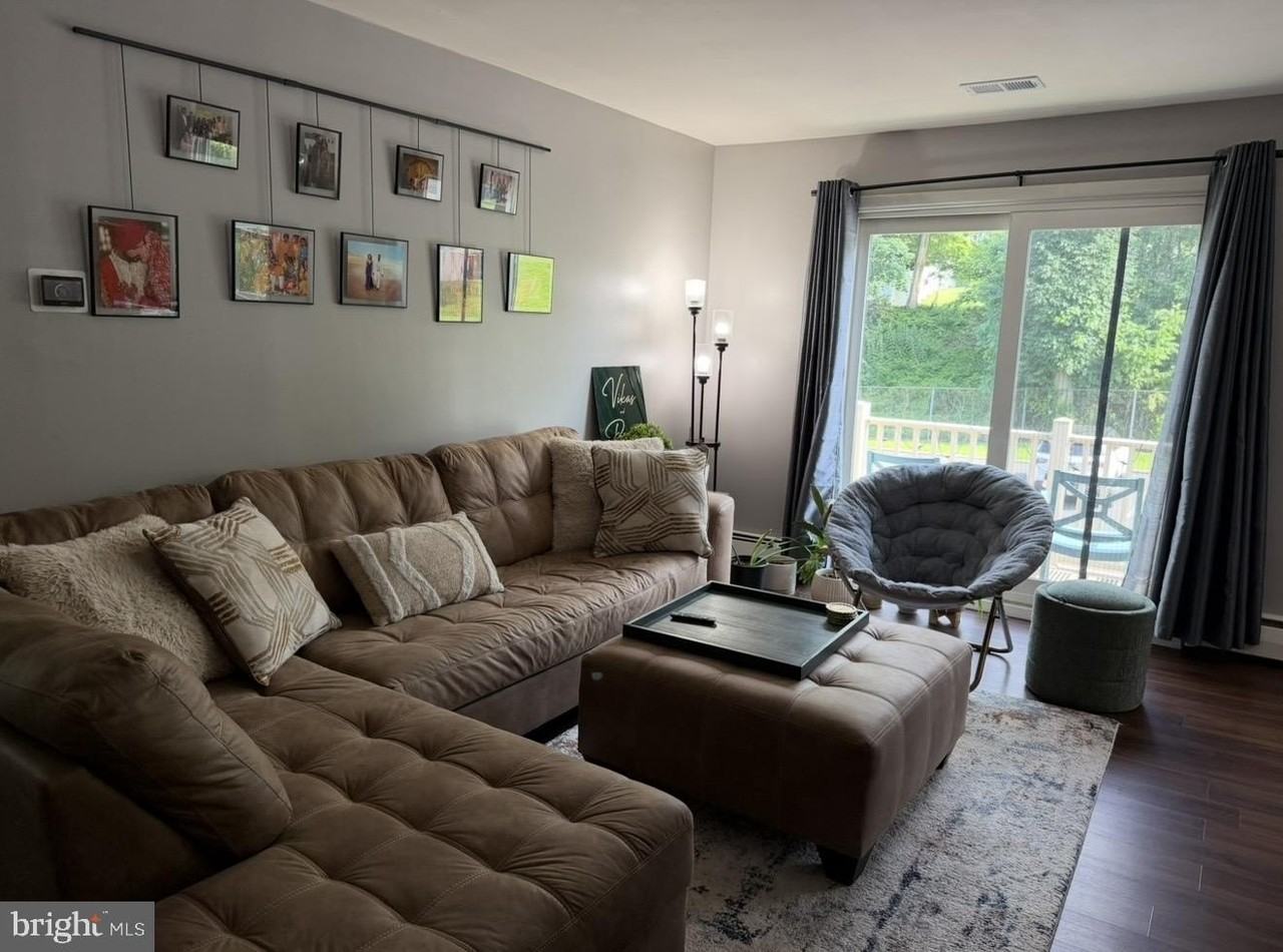 280 Bridgewater Rd #F10 - Photo 2 of 14