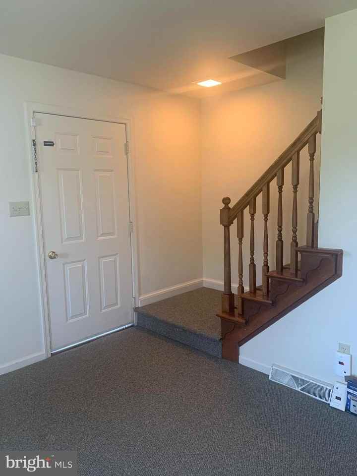 205 N Linden Ave - Photo 2 of 28